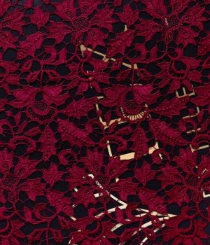 Red Colored Lace Fabric — art. 2000000030357